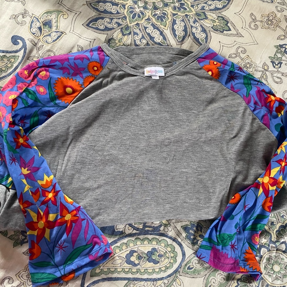 Lularoe Randy baseball tee 2x - Picture 2 of 3